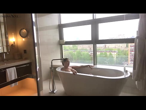 ❤️ Milžiniškas kūdikis aistringai masturbuoja savo putę vonios kambaryje Anal porno prie mūsų lt.hdpornpics.ru ❌️